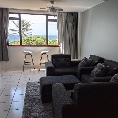 Capri24 - Modern Apartment Overlooking The Sea Amanzimtoti Bagian luar foto