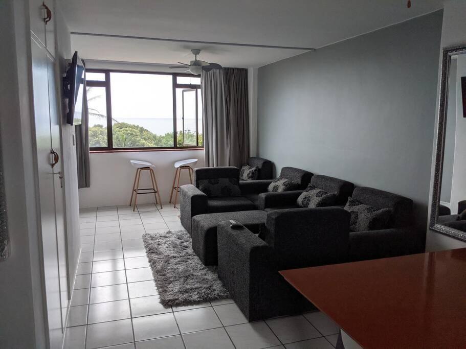 Capri24 - Modern Apartment Overlooking The Sea Amanzimtoti Bagian luar foto